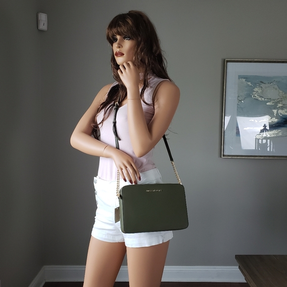 🌺NWOT Michael Kors LG EW crossbody duffle green - Picture 2 of 6